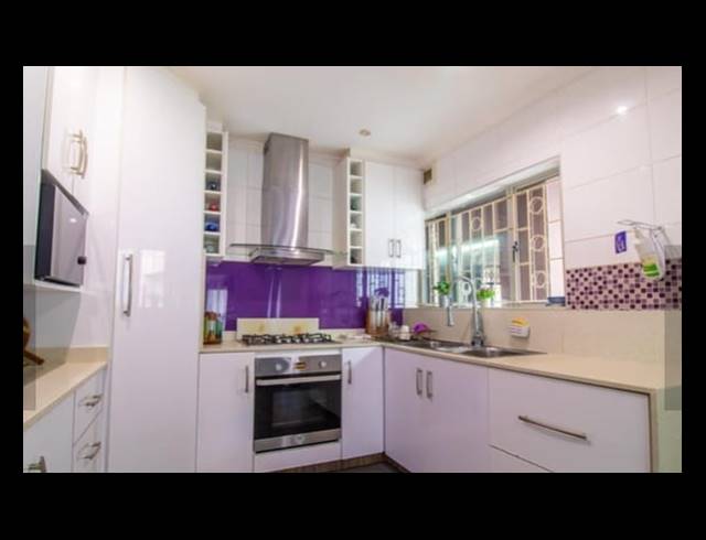 4 BEDROOM HOUSE FOR SALE IN MEREWENT